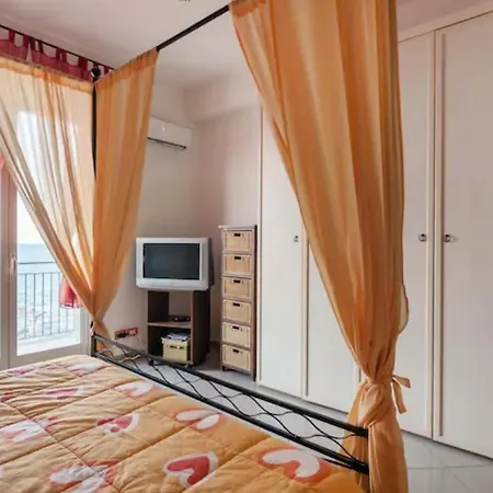 With Terrace And Lovely Sea View Stazzo